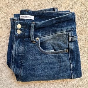 Good American Dark Denim Short Bootcut Jean
